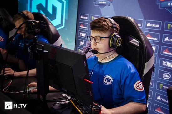 裂变天地S2赛季精彩对决 Yandex与BB晋级决赛